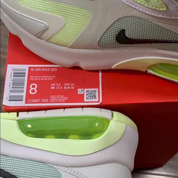 W NIKE AIR MAX 200 - Picture 12 of 16